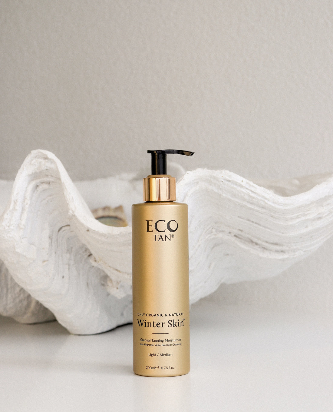 ECO by SONYA drėkinanamasis savaiminio įdegio kremas „Winter Skin”, 200 ml